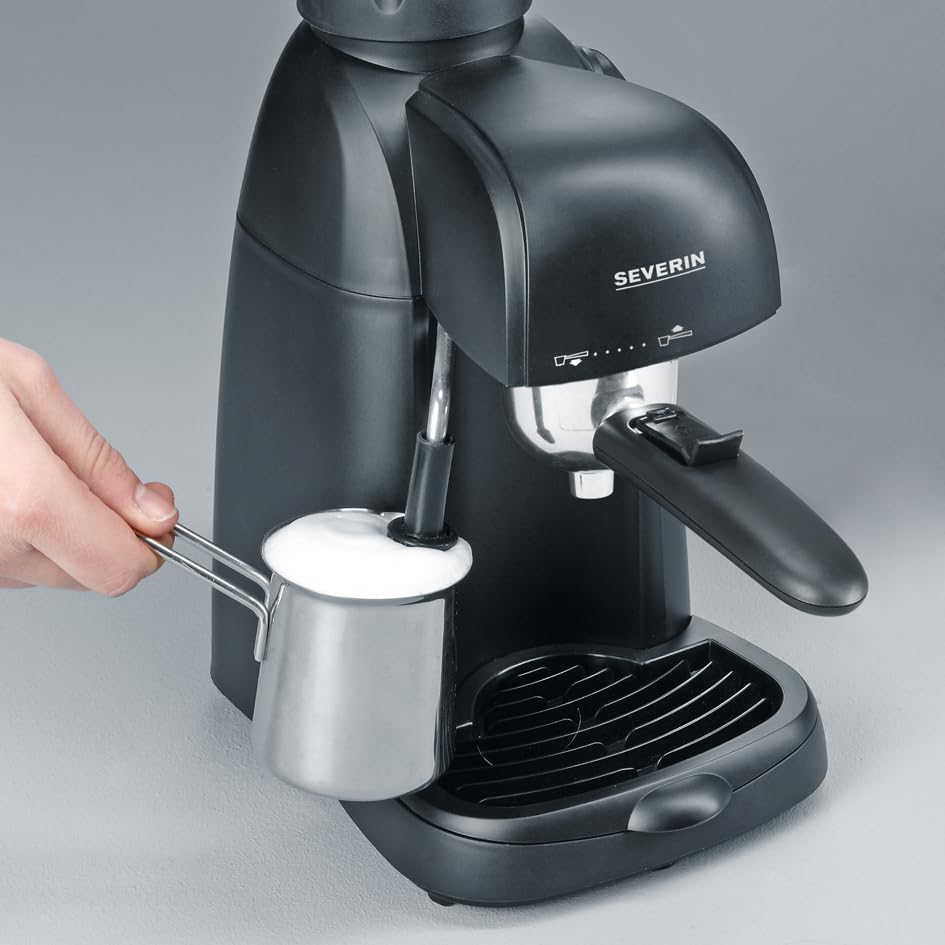 SEVERIN Espressomaschine, kleine Kaffeemaschine für bis zu 4 Tassen Espresso, Kaffeemaschine mit Milchschäumer für Kaffee-Milch-Spezialitäten, ideal für Singles, schwarz, KA 5978