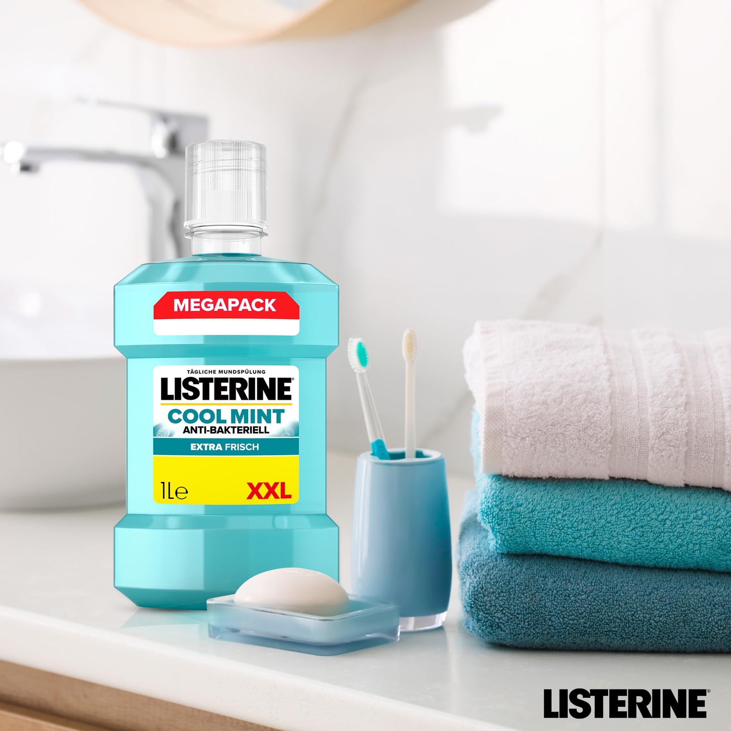 LISTERINE Cool Mint Mundwasser (1000 ml), antibakterielle Mundspülung mit ätherischen Ölen & intensivem Minzgeschmack, Zahnpflege-Spülung reduziert Zahnbelag und bekämpft wirksam Mundgeruch