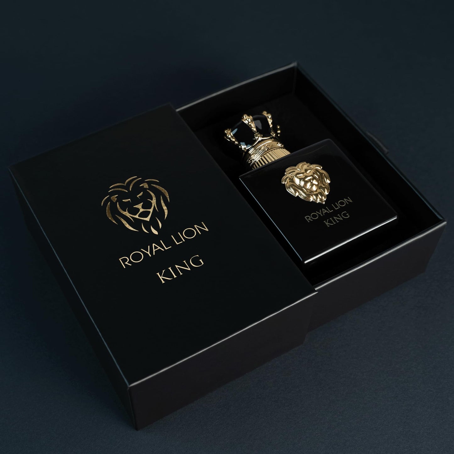 ROYAL LION KING Extrait de Parfum für Herren | Langanhaltender, frisch-würzig holziger Duft | Sinnlich und elegant